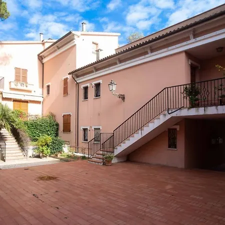 N222 - Numana, Delizioso Bilocale Con Portico *