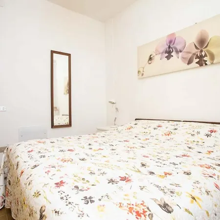 N222 - Numana, Delizioso Bilocale Con Portico Apartment *
