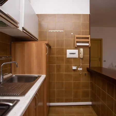 N222 - Numana, Delizioso Bilocale Con Portico Apartment